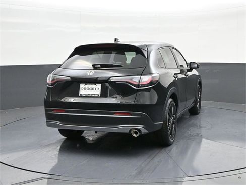 Certified 2026 Honda HR-V Sport image 11