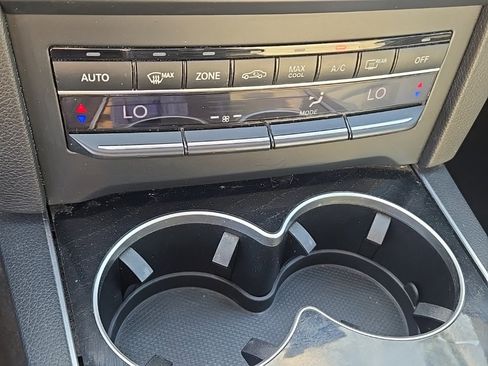 Used 2016 Mercedes-Benz E 400 Coupe image 16