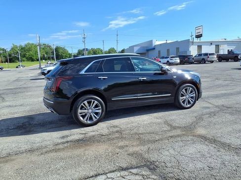 Used 2025 Cadillac XT5 Premium Luxury AWD/4WD image 17