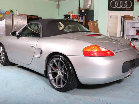 Used 2000 Porsche Boxster S RWD image 21