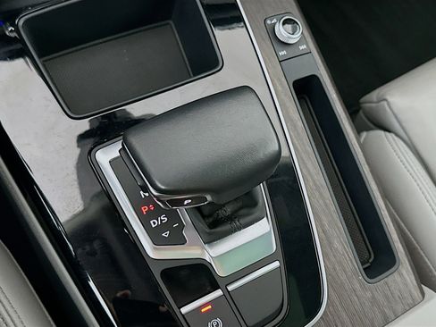 Used 2024 Audi Q5 2.0T Premium Plus image 24