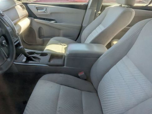 Used 2017 Toyota Camry LE image 7