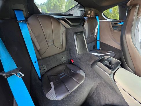 Used 2017 BMW i8 AWD/4WD image 28
