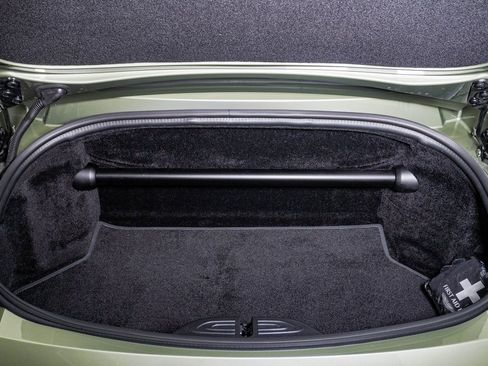 Used 2026 Aston Martin V8 Vantage Roadster image 35