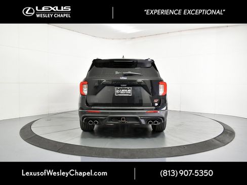 Used 2022 Ford Explorer ST w/ ST Street Pack image 7