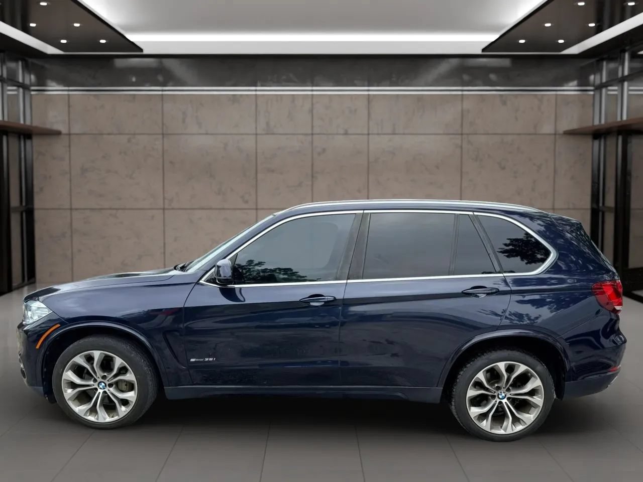 Used 2018 BMW X5 sDrive35i RWD image 6