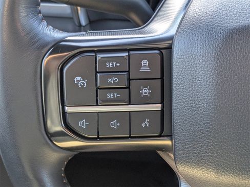 Used 2024 Ford F450 Platinum w/ FX4 Off-Road Package image 29