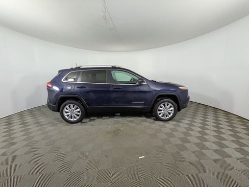 Used 2016 Jeep Cherokee Limited image 2
