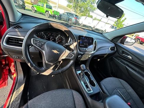 Used 2022 Chevrolet Equinox LT AWD/4WD image 10
