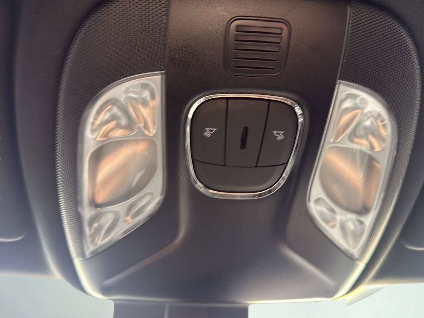 Used 2025 Jeep Compass Limited AWD/4WD image 28