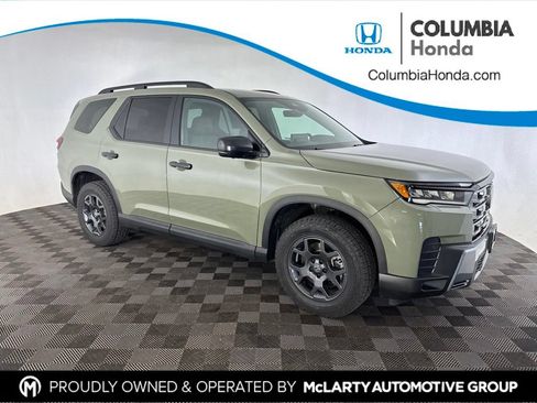 Used 2026 Honda Pilot TrailSport image 1