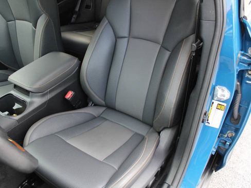 Used 2025 Subaru Outback Wilderness AWD/4WD image 3