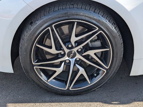 Used 2022 Kia Stinger GT-Line w/ Sun & Sound Package image 13