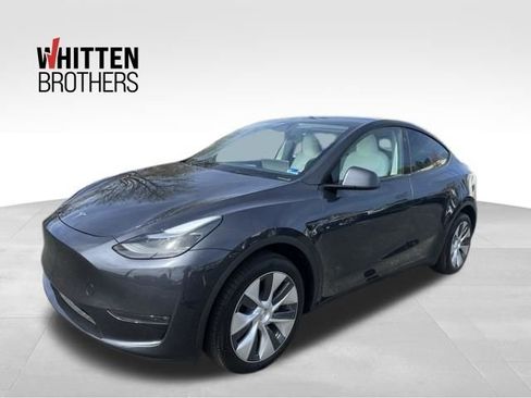 Used 2024 Tesla Model Y Long Range image 1