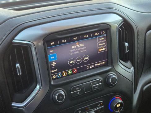 Used 2020 Chevrolet Silverado 1500 RST image 17