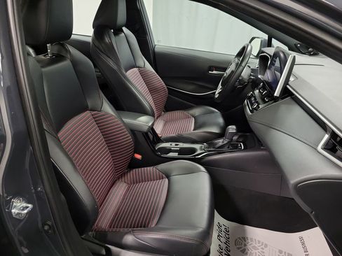 Used 2025 Toyota Corolla XSE image 27