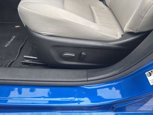 Used 2025 Nissan Altima 2.5 SV image 20