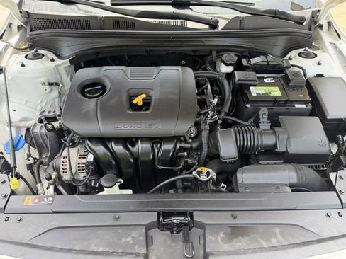 Used 2023 Kia Forte LXS FWD image 28