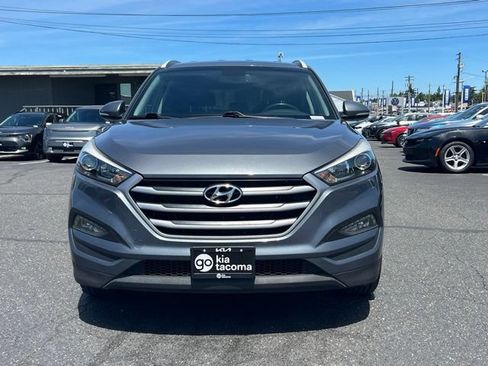 Used 2018 Hyundai Tucson SEL Plus w/ Cargo Package AWD/4WD image 4