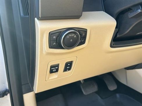 Used 2018 Ford F150 XLT w/ Equipment Group 302A Luxury image 16