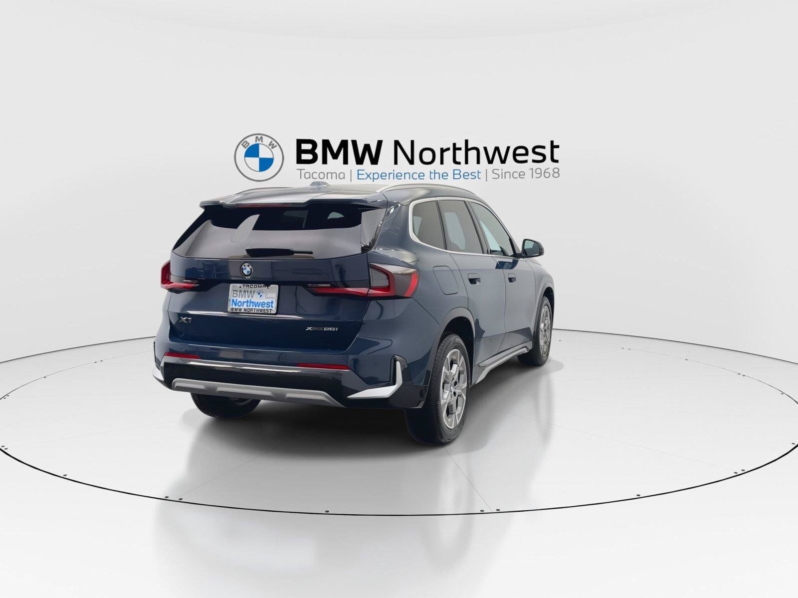 New 2027 BMW X1 xDrive28i AWD/4WD image 3