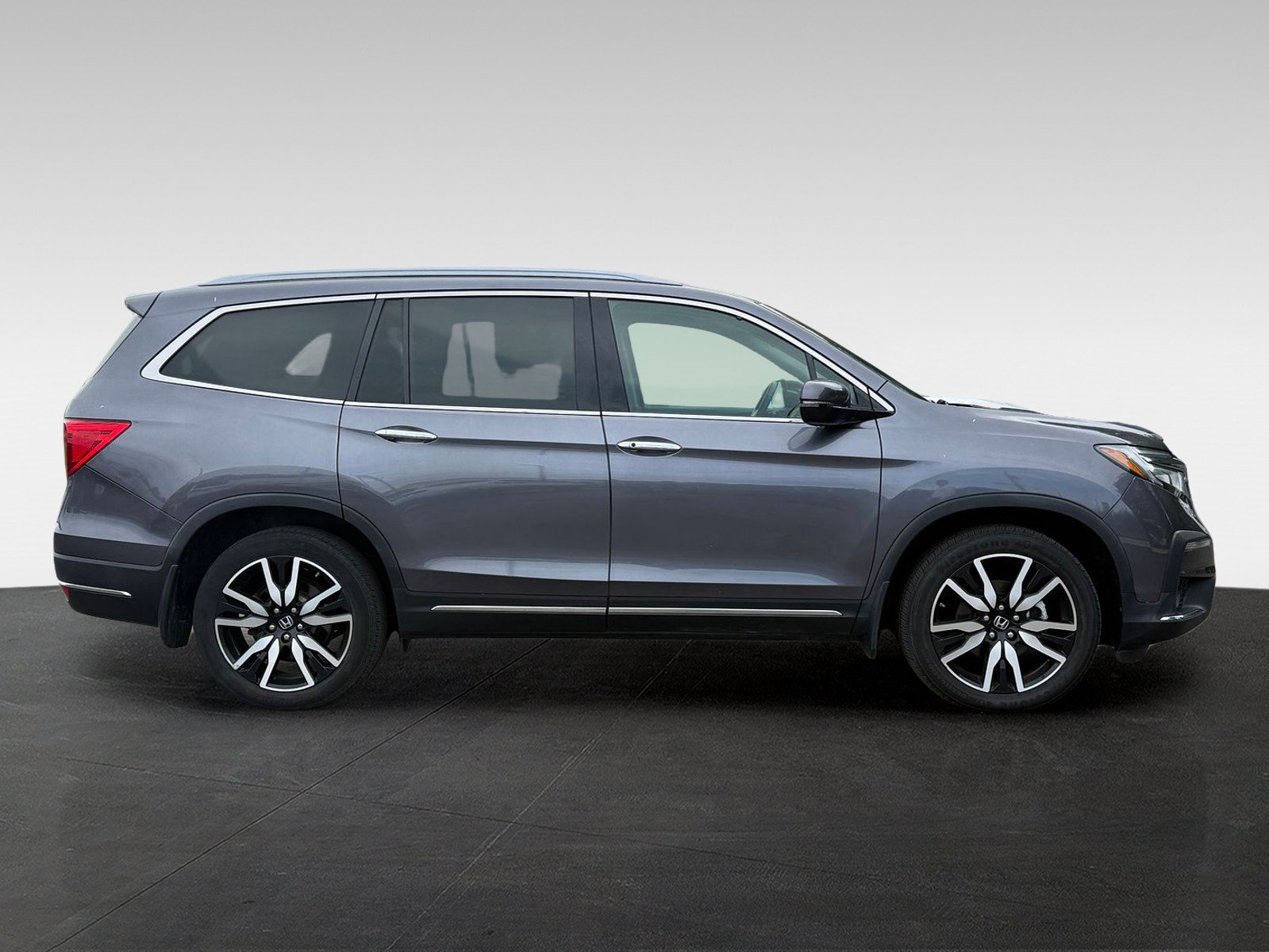 Used 2022 Honda Pilot Elite image 4