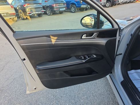 Used 2024 Kia K5 GT-Line w/ GT-Line Premium Package image 10