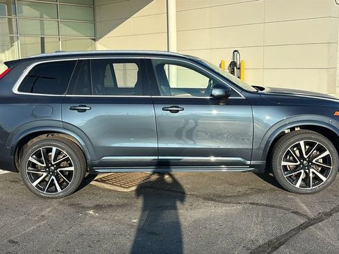 Certified 2024 Volvo XC90 B5 Plus w/ Protection Package AWD/4WD image 28
