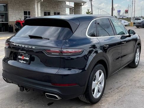 Used 2019 Porsche Cayenne AWD/4WD image 4