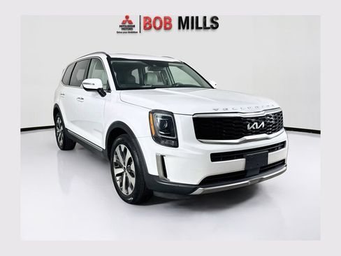 Used 2022 Kia Telluride S AWD/4WD image 1