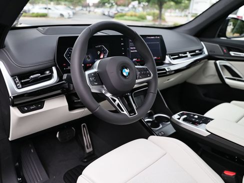 New 2026 BMW X1 xDrive28i w/ Technology Package AWD/4WD image 18