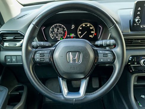 Used 2025 Honda Pilot EX-L image 45