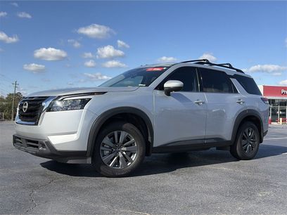 Certified 2024 Nissan Pathfinder SV w/ SV Premium Package