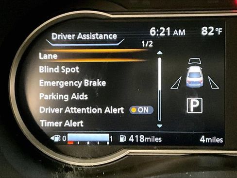 New 2025 Nissan Versa SR w/ Trunk Package image 28