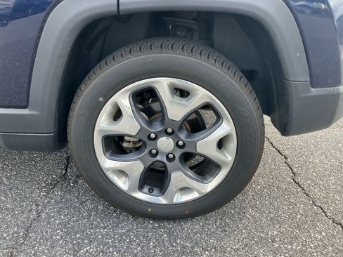 Used 2021 Jeep Compass Limited w/ Sun and Sound Group AWD/4WD image 24