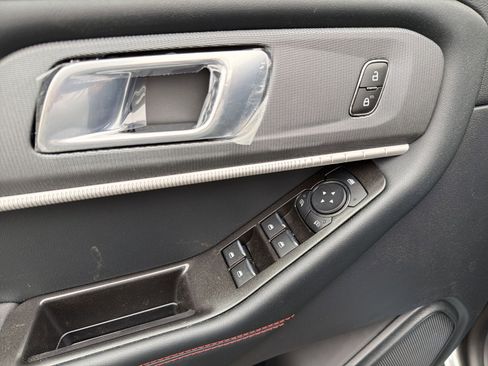 New 2026 Ford Explorer ST-Line image 36