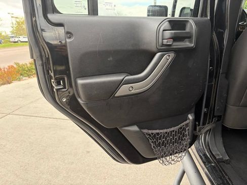 Used 2015 Jeep Wrangler Unlimited Sport w/ Quick Order Package 24S AWD/4WD image 11