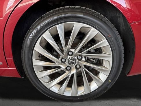 Used 2019 Lexus ES 300h w/ Accessory Package 2 FWD image 24