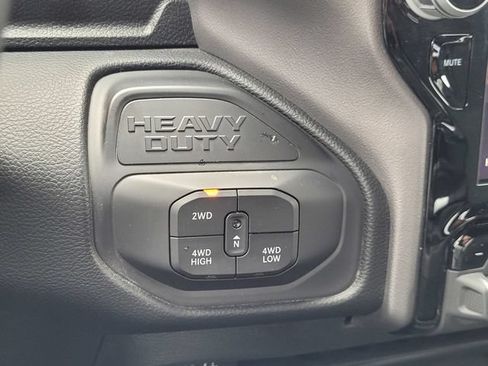 Certified 2026 RAM 2500 Big Horn AWD/4WD image 14