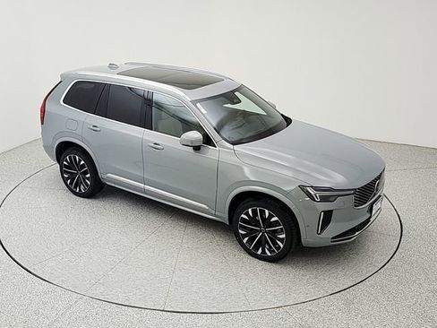 New 2026 Volvo XC90 T8 Plus w/ Protection Package AWD/4WD image 15