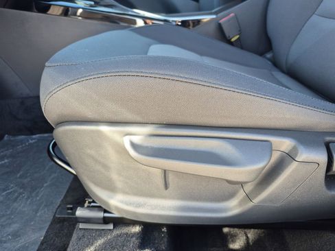 New 2026 Kia Niro LX image 10