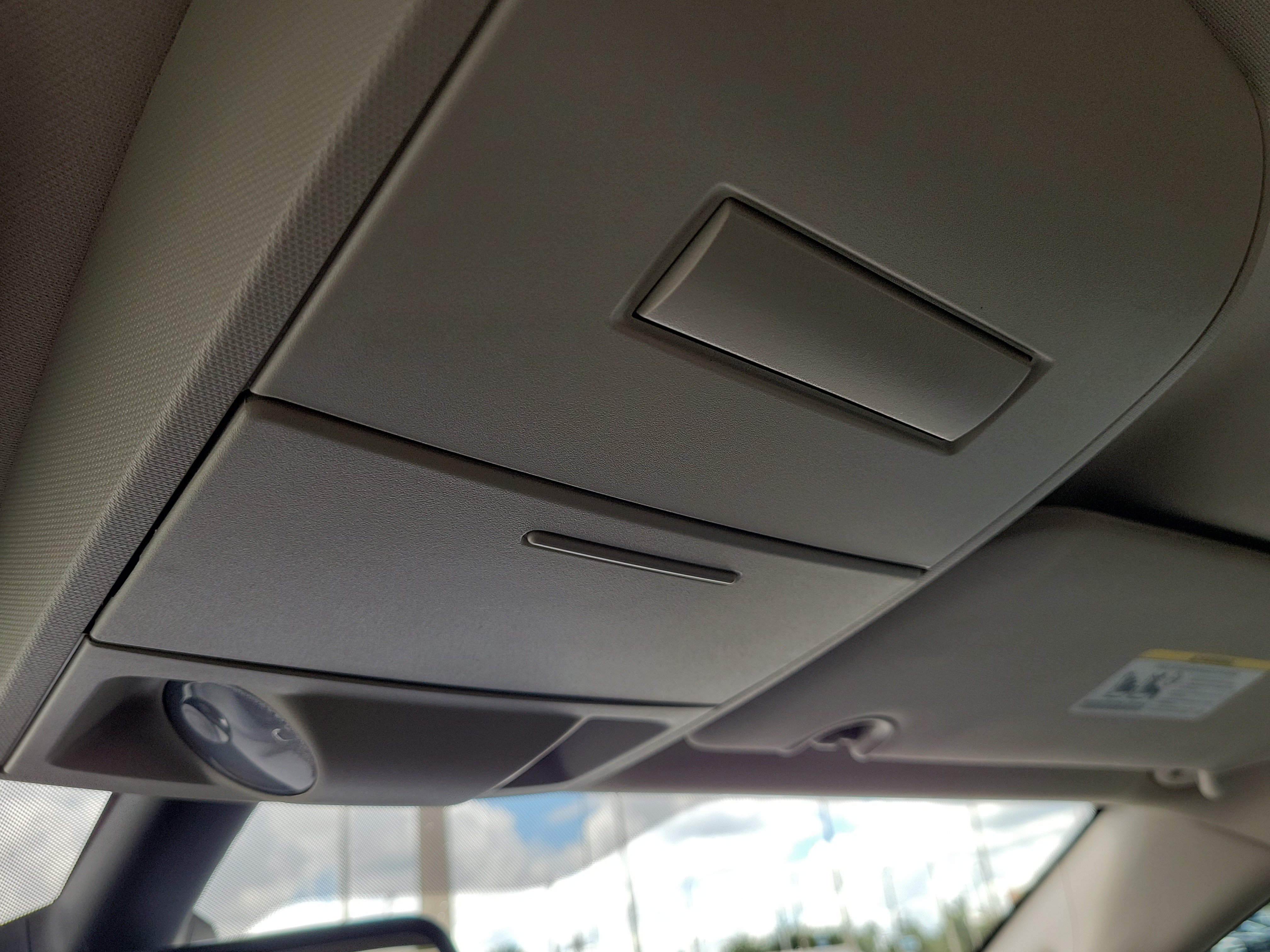 Used 2020 Dodge Grand Caravan SE FWD image 29