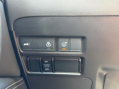 Used 2022 INFINITI QX80 Luxe w/ All-Season Package AWD/4WD image 18