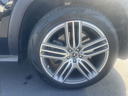 Certified 2025 Mercedes-Benz GLS 450 4MATIC image 13