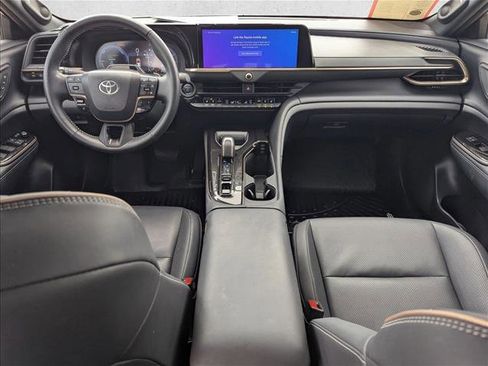 Certified 2025 Toyota Crown Signia w/ Advanced Technology Package AWD/4WD image 17