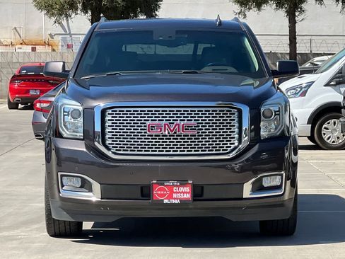 Used 2017 GMC Yukon Denali w/ Open Road Package RWD image 11