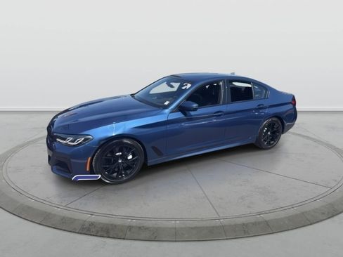 Used 2022 BMW 530i xDrive 530i xDrive w/ M Sport Package image 7