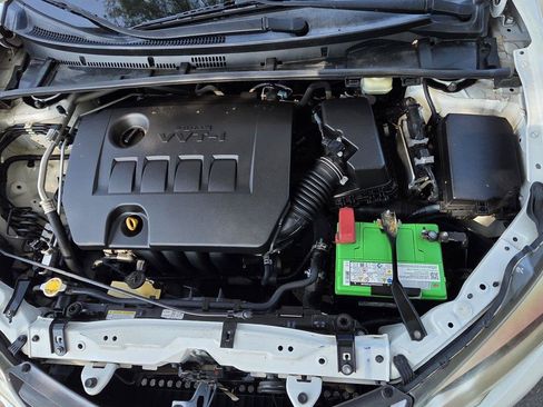 Used 2015 Toyota Corolla LE FWD image 20