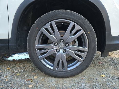 Used 2022 Honda Pilot Sport image 13