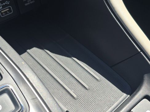 Certified 2021 Honda Insight EX image 28